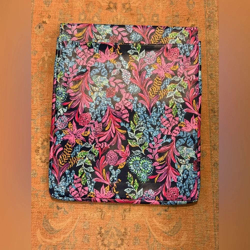 Lilly Pulitzer Leatherette 14
